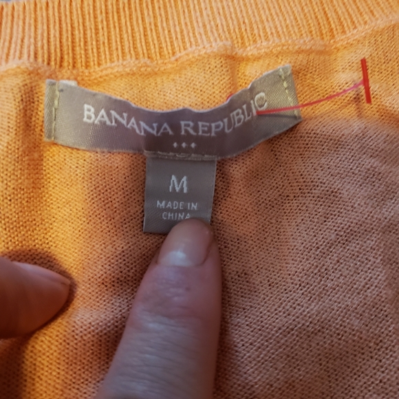 Banana Repulic orange cardigan - Picture 3 of 3